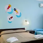 Solee, Family Holidays & Hostelling Hotel *