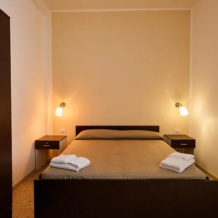 Solee, Family Holidays & Hostelling