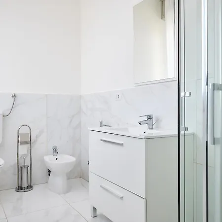 Solee, Family Holidays & Hostelling Hotel