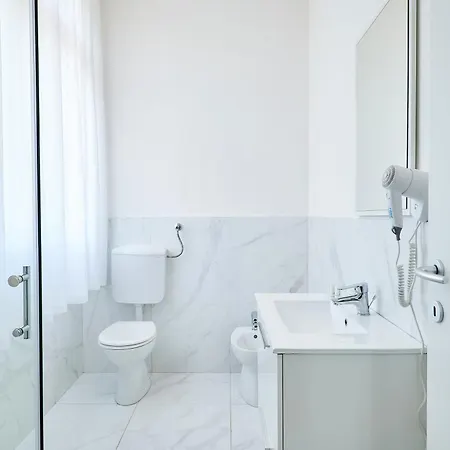 Solee, Family Holidays & Hostelling * 체제나티코