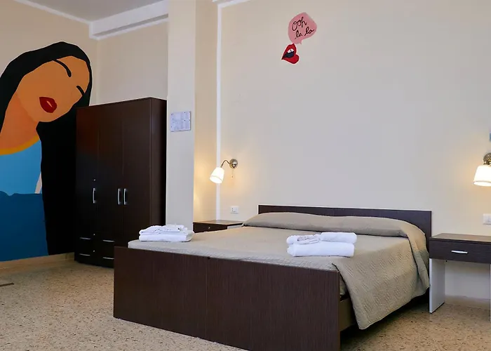 Solee, Family Holidays & Hostelling צ'סנטיקו