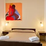 Solee, Family Holidays & Hostelling