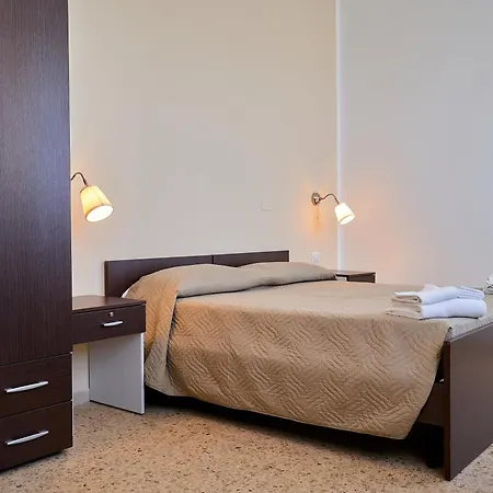 Solee, Family Holidays & Hostelling Hotel