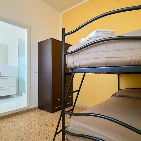 Solee, Family Holidays & Hostelling * צ'סנטיקו