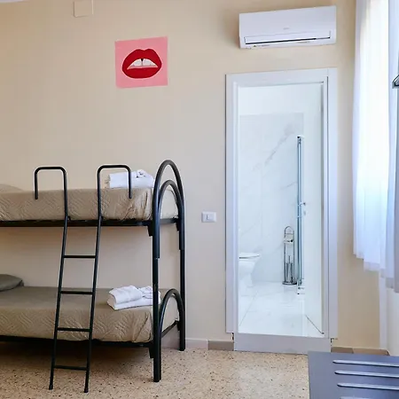 Solee, Family Holidays & Hostelling צ'סנטיקו