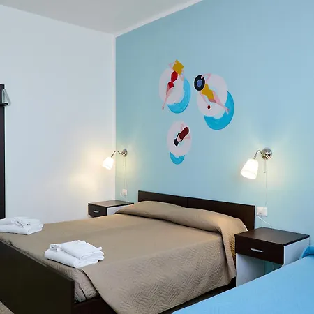 Solee, Family Holidays & Hostelling Отель *