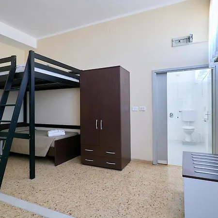 מלון Solee, Family Holidays & Hostelling צ'סנטיקו