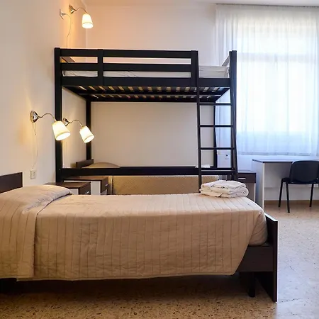 Solee, Family Holidays & Hostelling