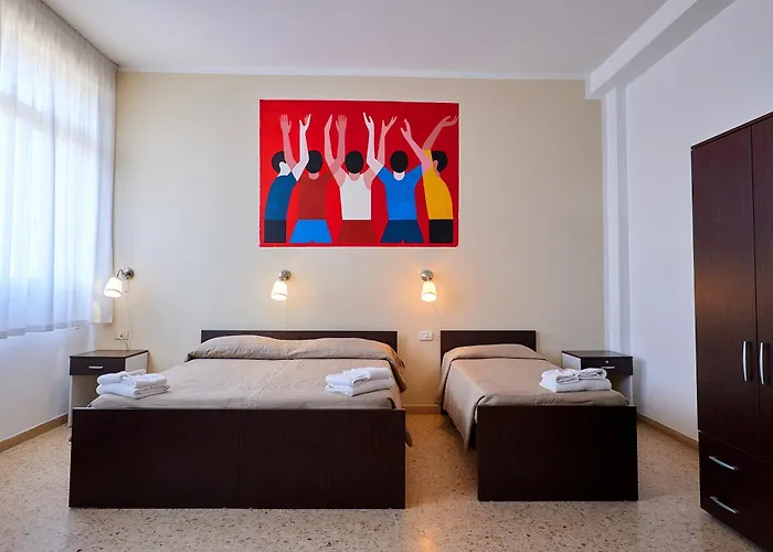 Solee, Family Holidays & Hostelling